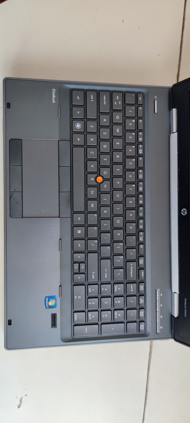 HP Elitebook 8560w 15.6" FHD i7 8потоків 16GB RAM SSD-128Gb+Nvidia 2gb