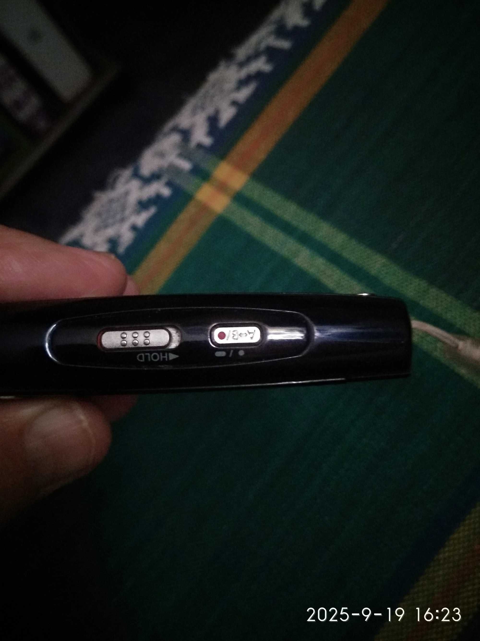 Продам Samsung YP-D1