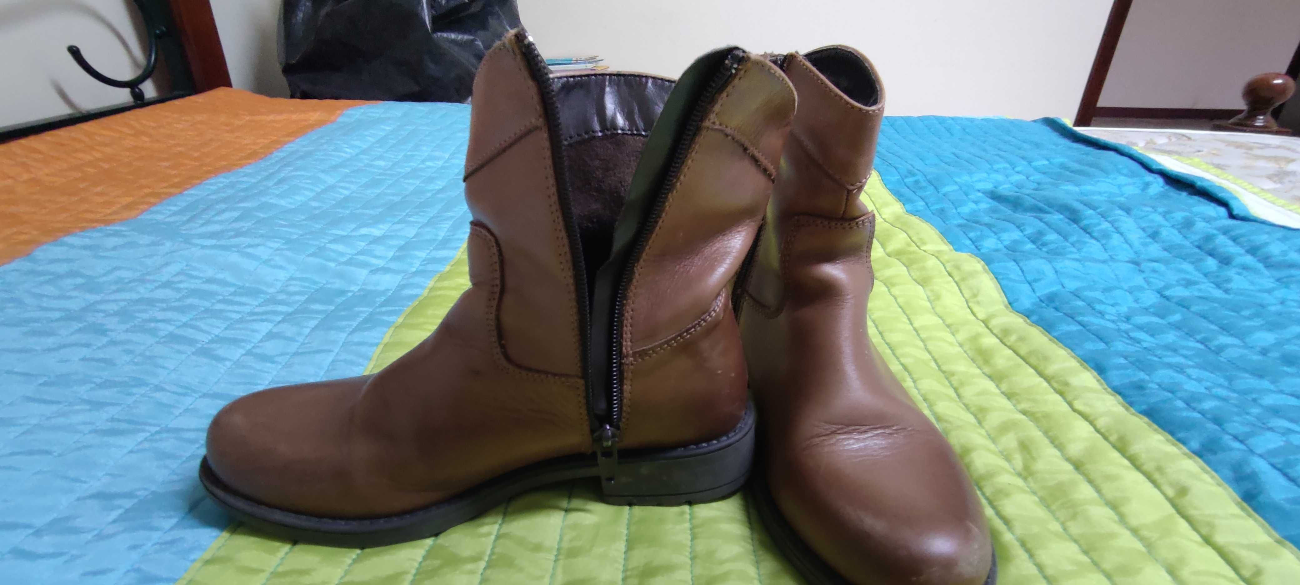 Botas castanhas de menina em pele natural, n.º 33