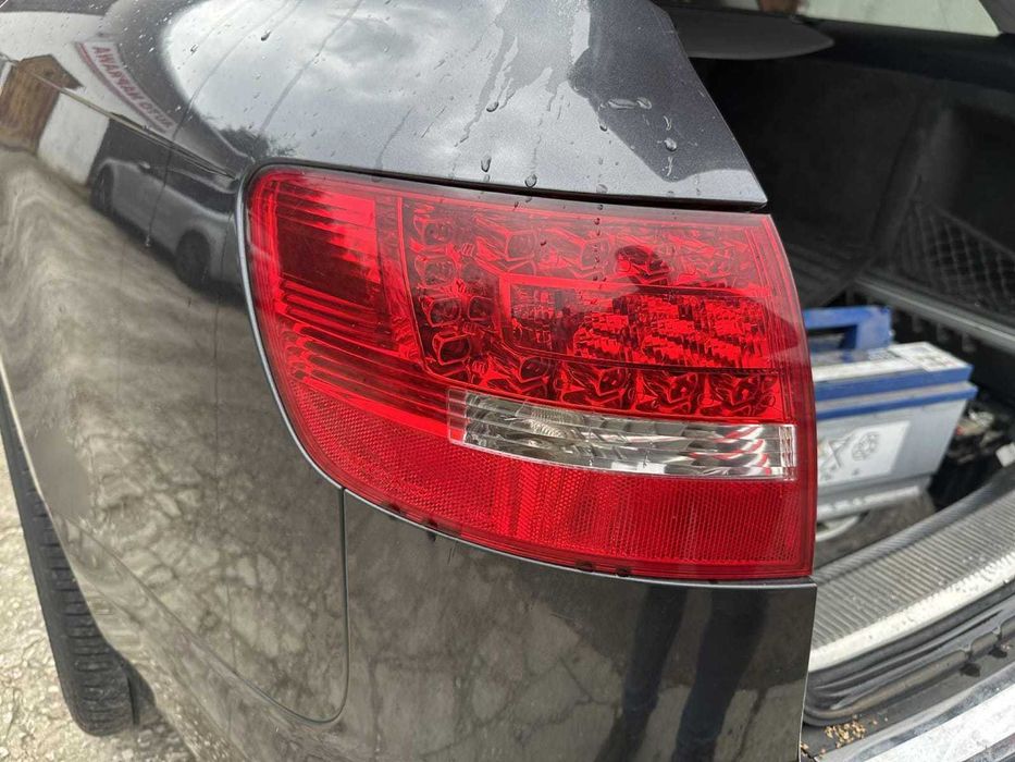 Lampa led lewa w błotnik audi a6 c6 lift kombi