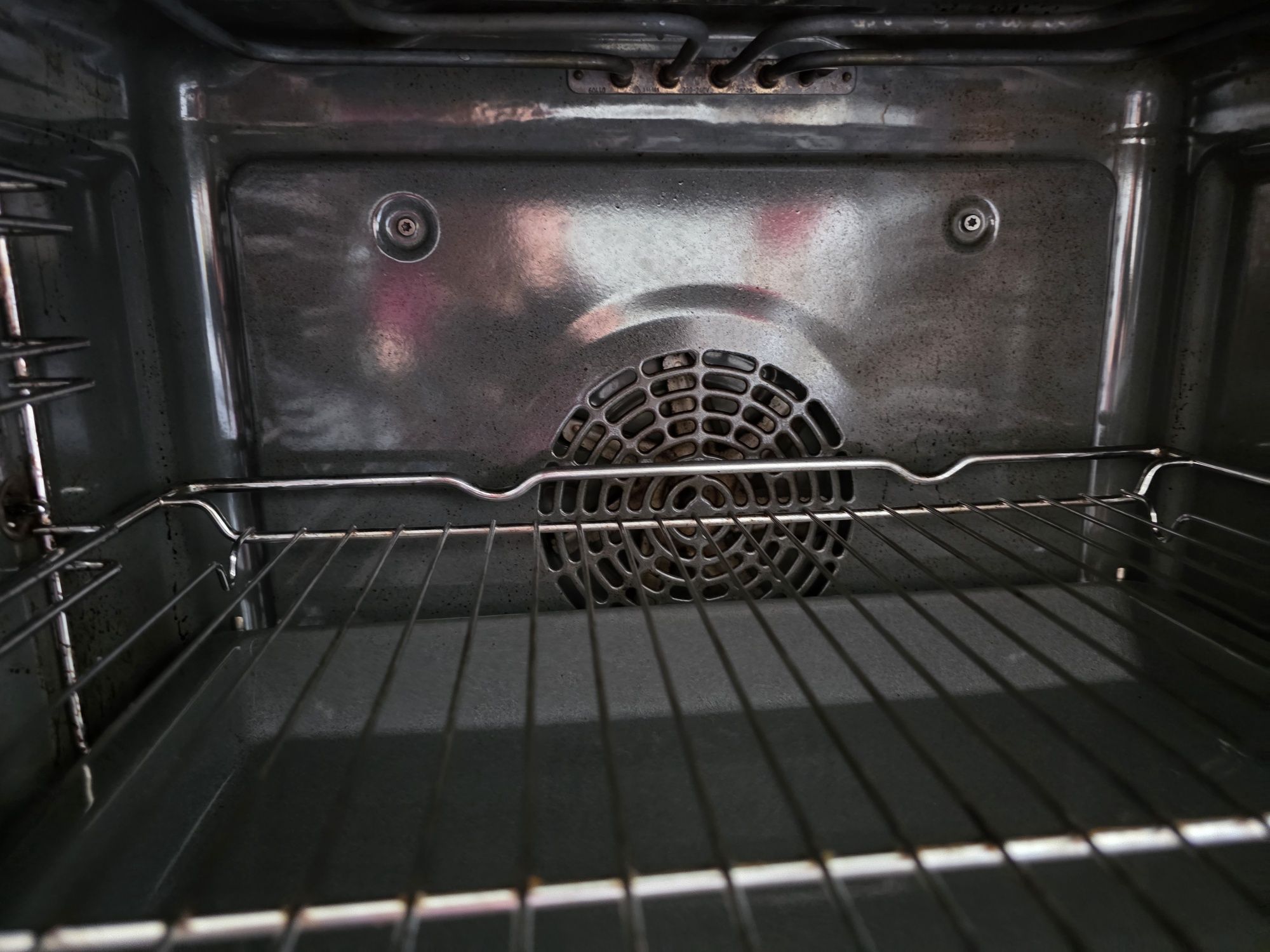 Forno encastrar com sistema de limpeza pirolitica