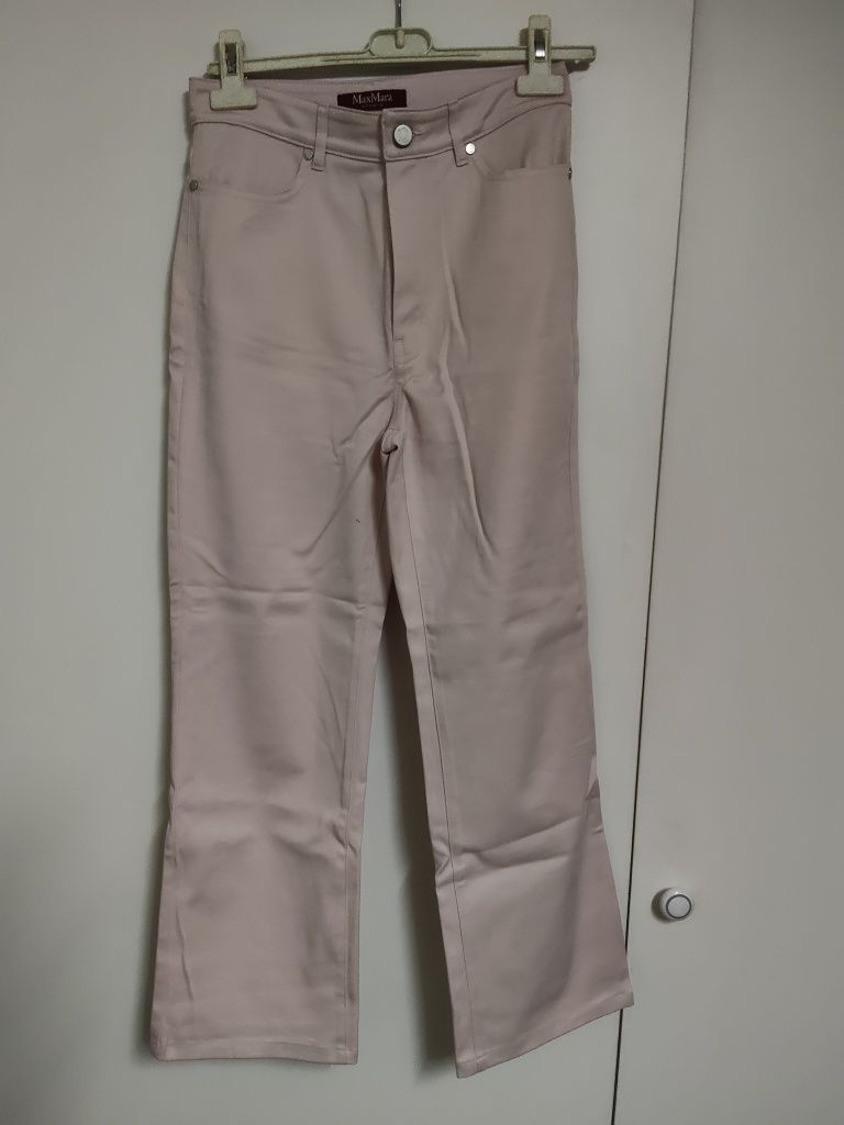 Calças Bege de Senhora Max Mara