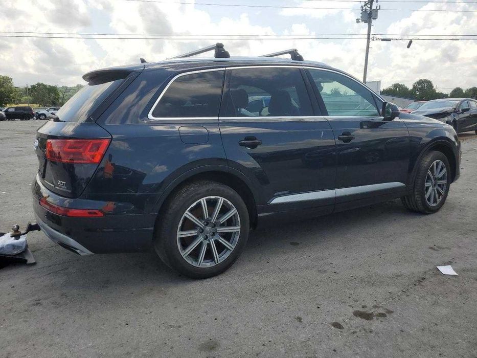2017 AUDI Q7 PRESTIGE в процесі доставки в Україну