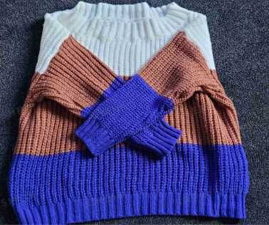 Sweter ciepły, miły, zimowy