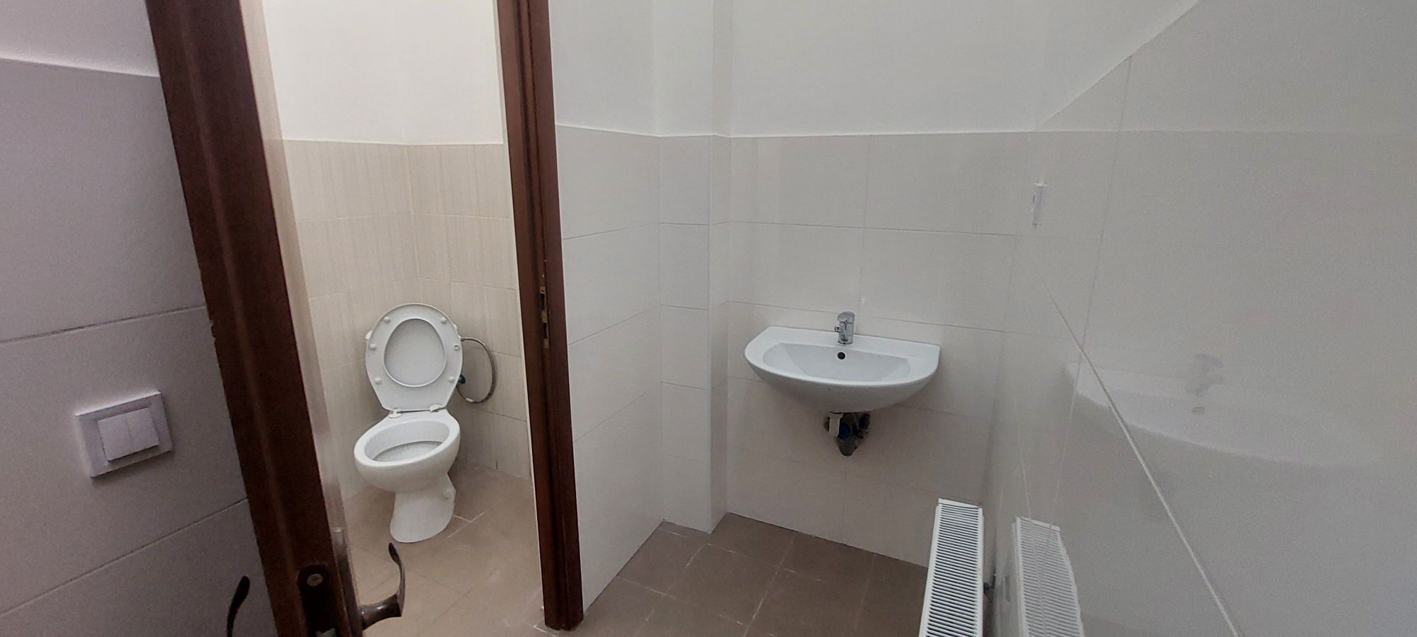 Нежитлова будівля в оренду в центрі Львова на 14 кабінетів, 488,7 м2.