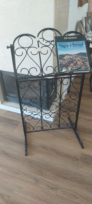 Oratório/ suporte de leitura para livros grandes