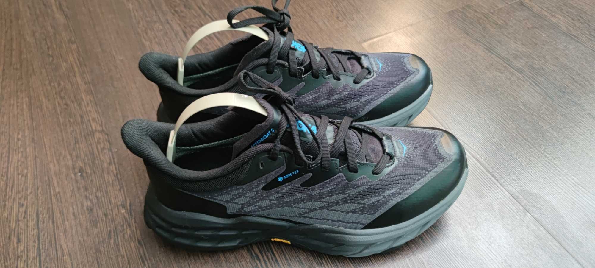 Кросівки Hoka Speedgoat 5 Gtx.   Р 40 2/3  25.5 см