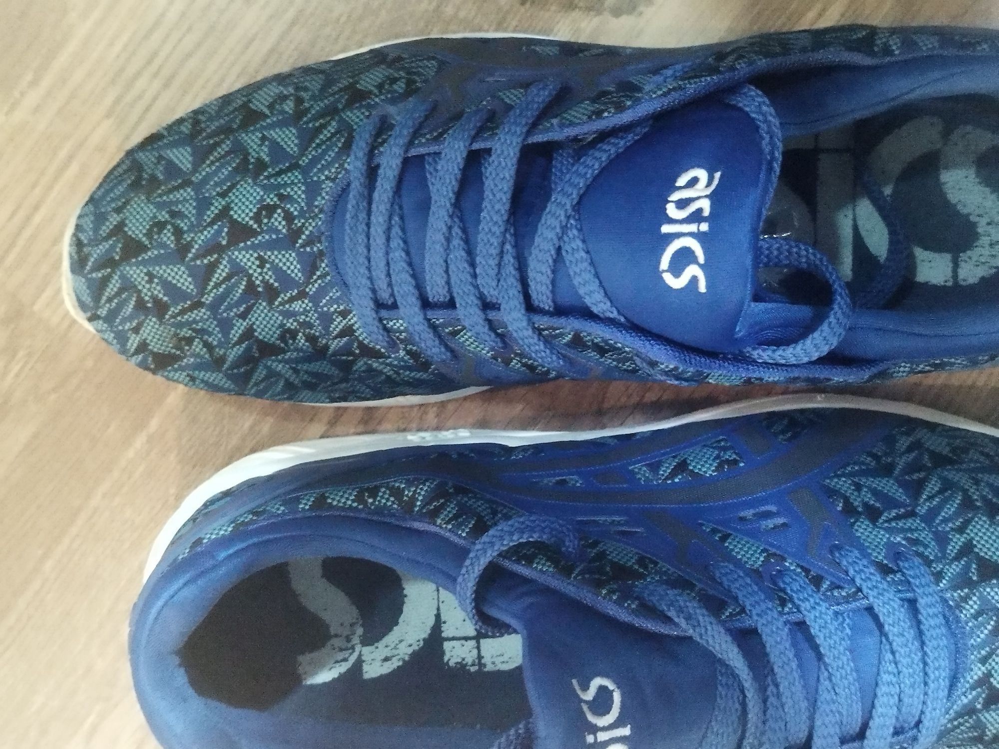 Tênis ASICS 42.5