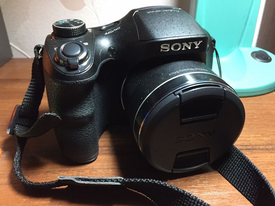 Продам фотоаппарат Sony DSC-H300