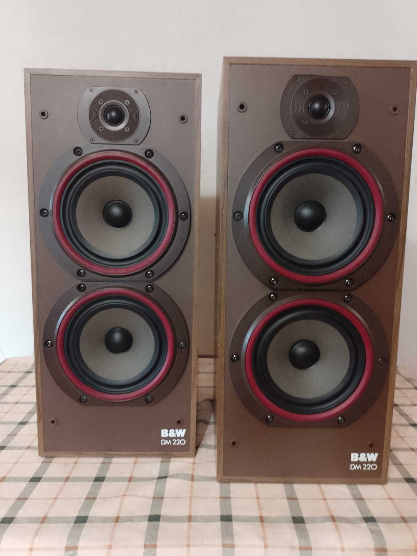 Акустична система Bowers & Wilkins