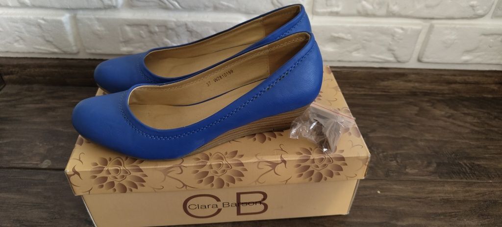 Półbuty Clara Barson r. 37