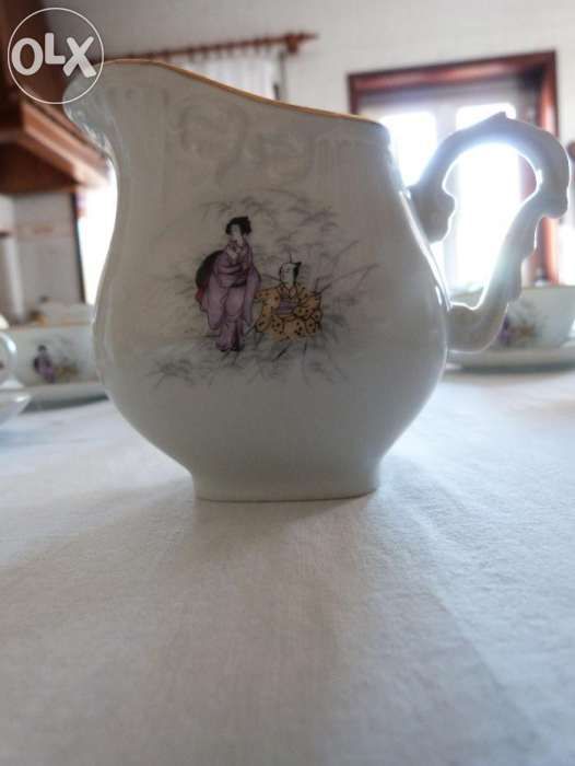 Conjunto Vista Alegre de chá e café