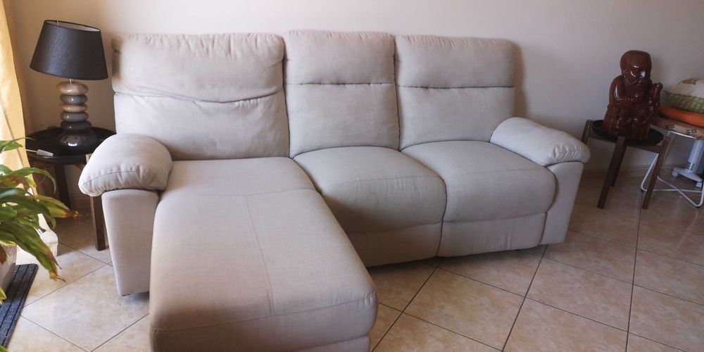 Sofá chaise longue reclinável