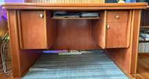 Masywne biurko gabinetowe 170x90 w komplecie z niskim regałem