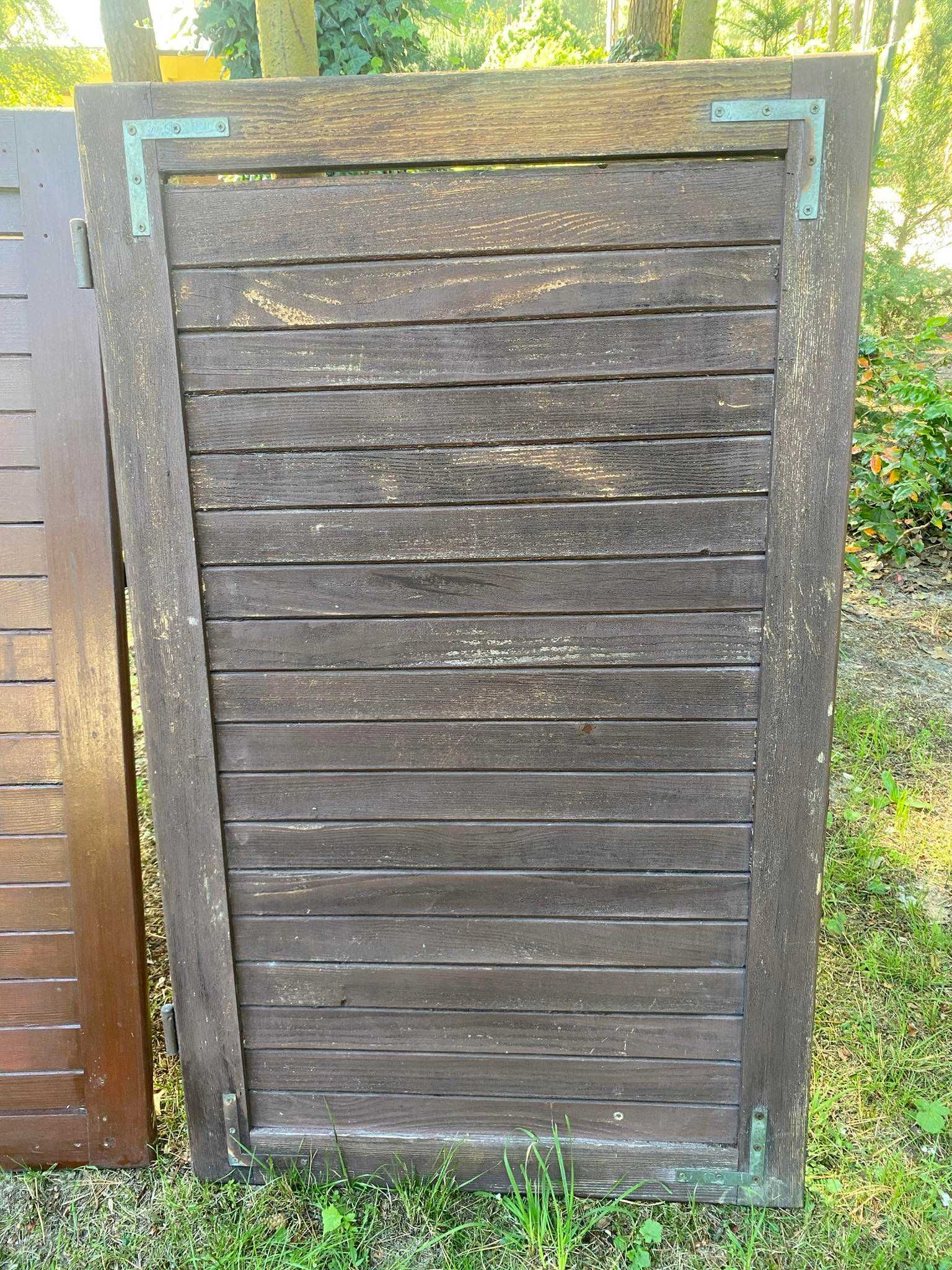 Sprzedam drewniane okiennice ( 4 szt.)