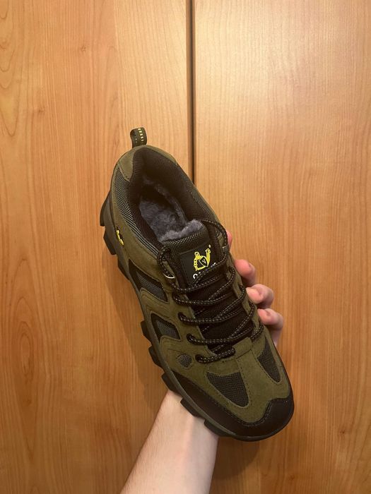 Черевики кросівки 42 розмір зимові осінні тактичні зеленого кольору