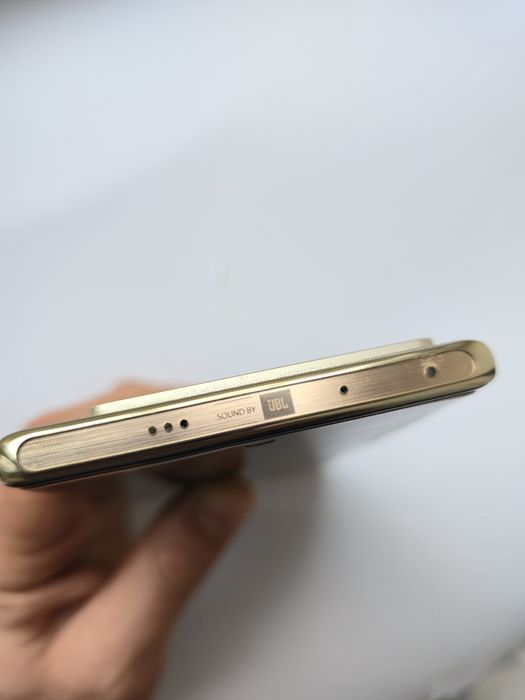 Телефон Infinix note 40 pro 8/256