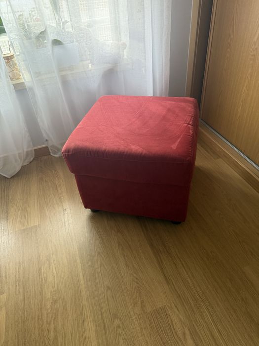 puff de sala vermelho