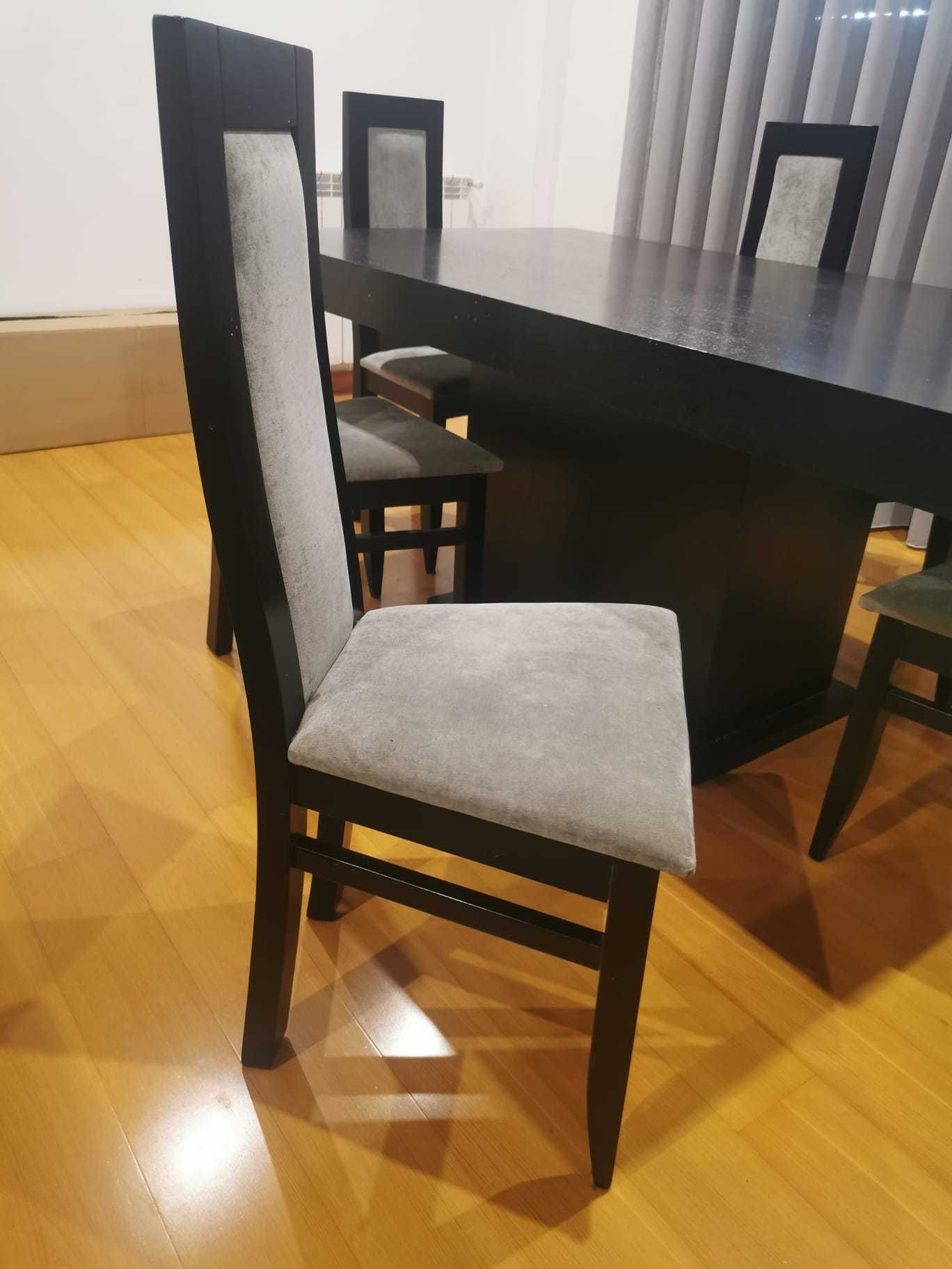 Mesa de Jantar com 6 cadeiras