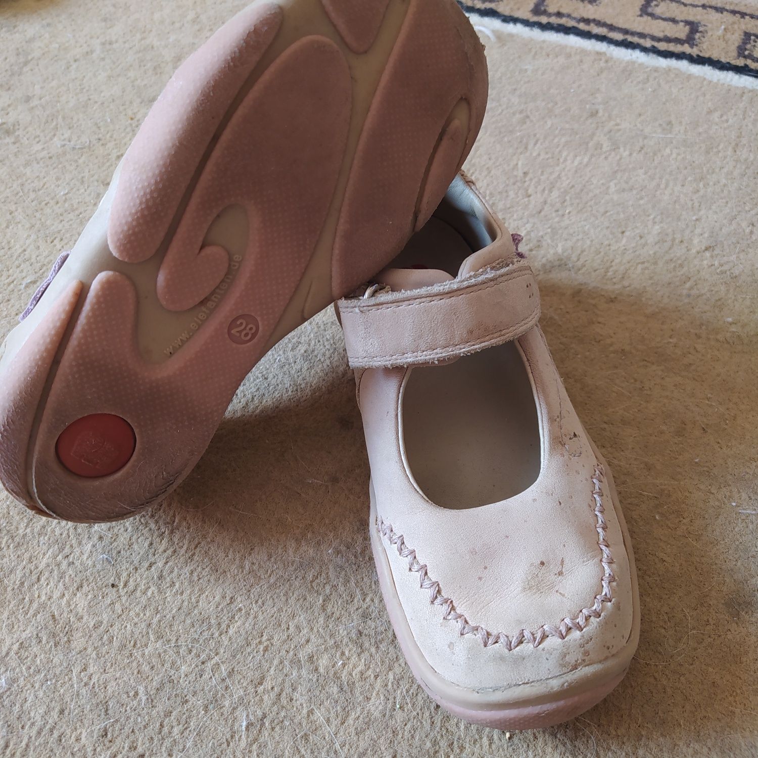 Обувь для девчушки