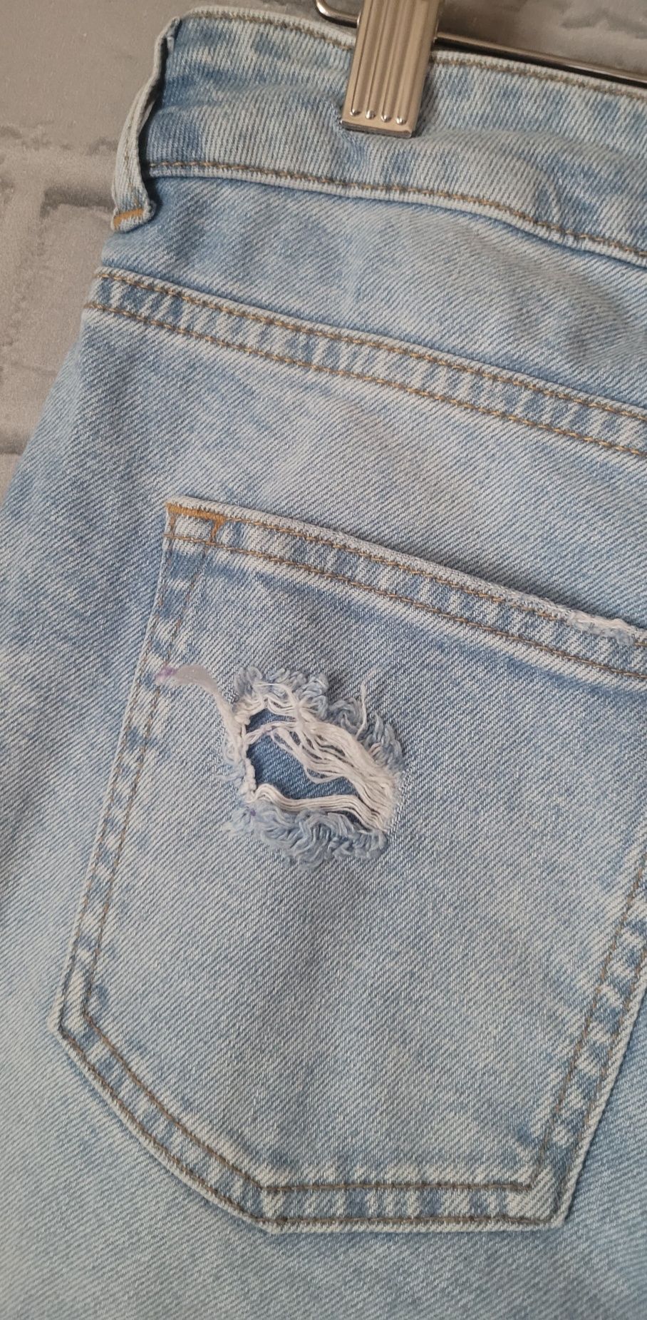 Spodnie jeansy Mohito rozmiar 40