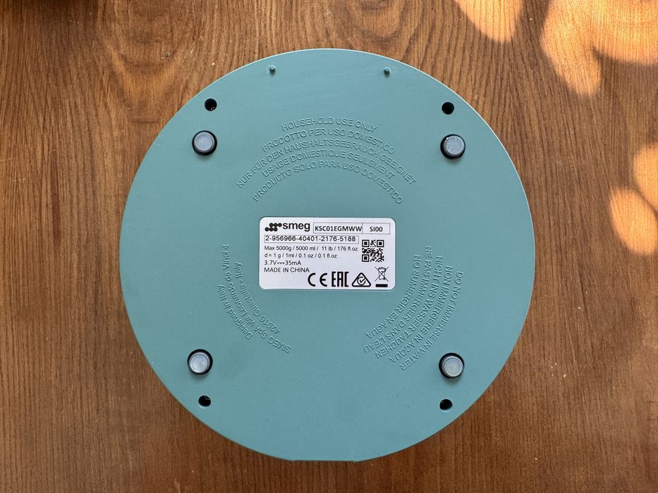 Cyfrowa waga kuchenna SMEG szmaragdowa turkusowa KSC01EGMWW