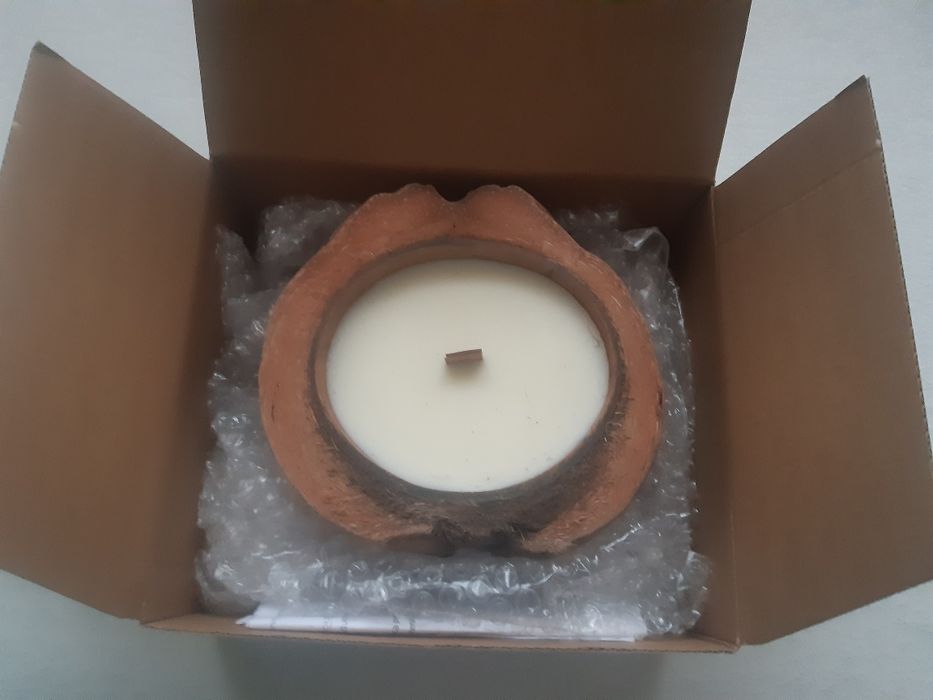 Świeca sojowa Soya in Coconut w łupinie kokosa RAW (Sweet Orange)