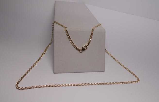 Złoty łańcuszek wzór Gucci 45 cm. 2,4 mm.