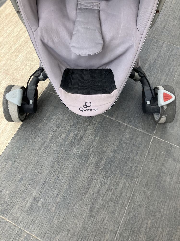 Quinny Zapp xtra e ovinho Maxi Cosi, mais adaptadores