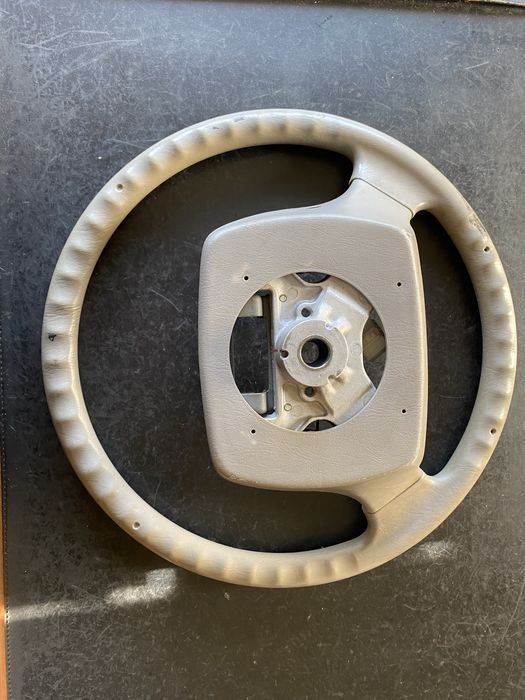 Руль Toyota 45102- 37030A1