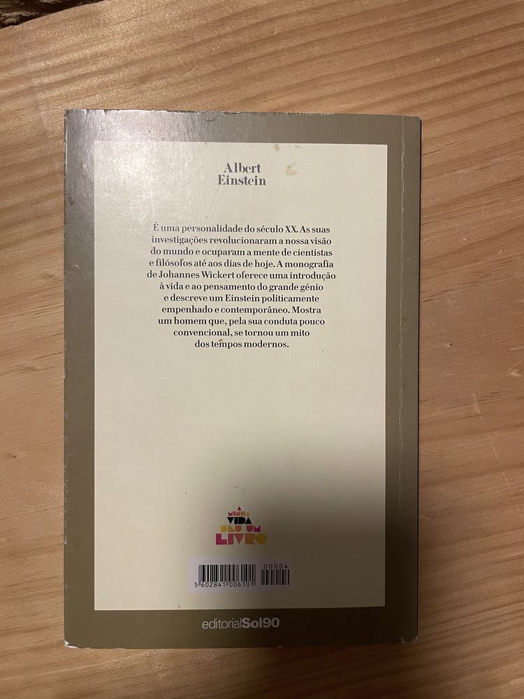 Livro Einstein em boas condicões