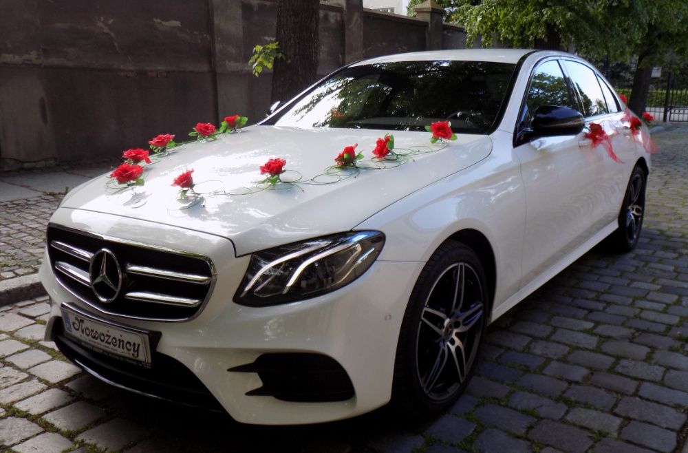 Auto do ślubu. Mercedes W213 do wynajęcia na ślub.