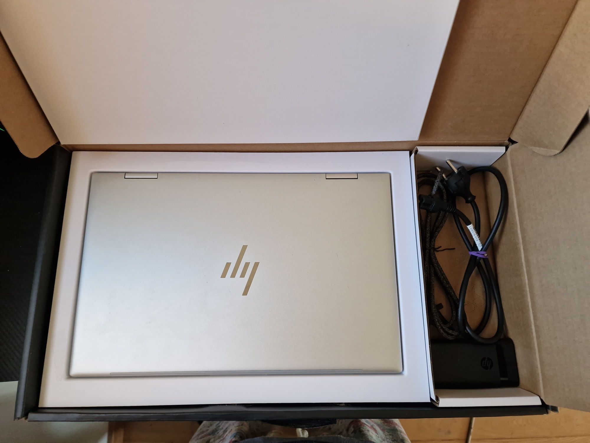 Portatil HP Envy X360 I7-1260P