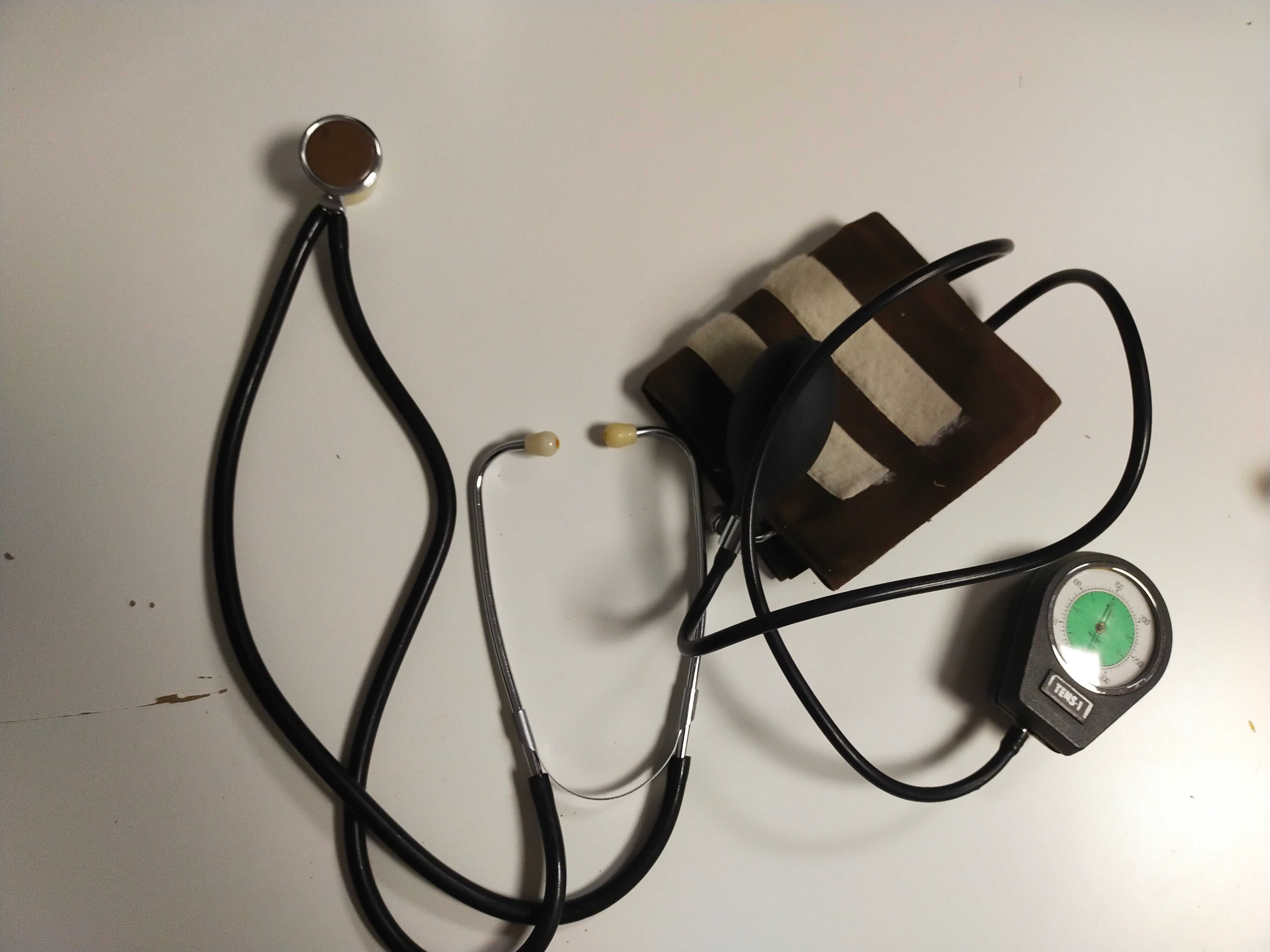 Zestaw stetoskop lekarski + ciśnieniomierz