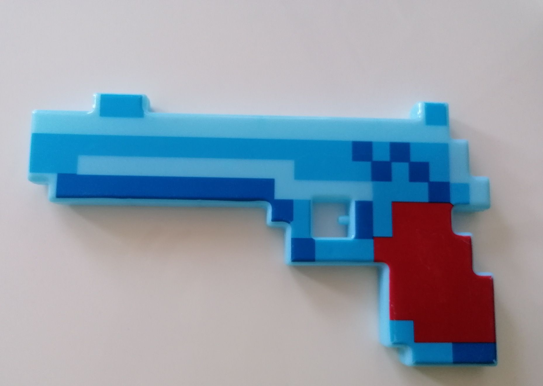Pistolet Minecraft na baterie