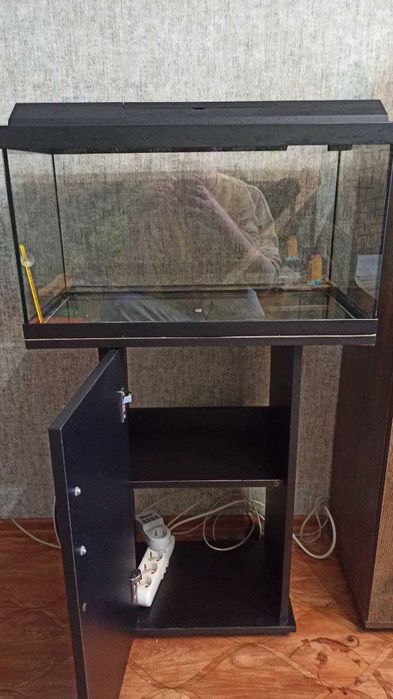 Нерабочий аквариум JUWEL 57 л. + тумба + фильтр + обогреватель