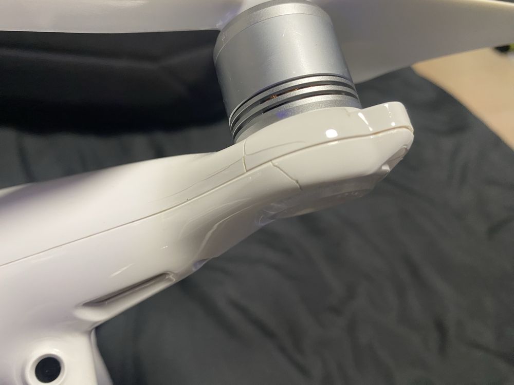Dron DJI Phantom 4 Advanced Starter kit