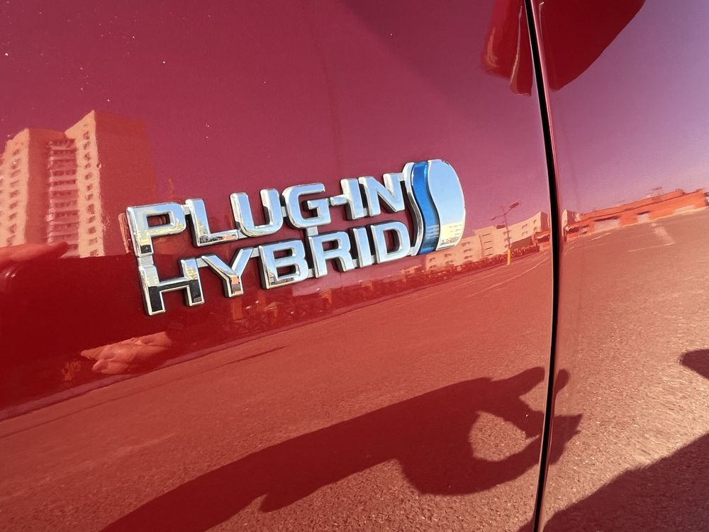 Продам Toyota prius prime plug-in hybrid 2018 рік максимальноі компл.