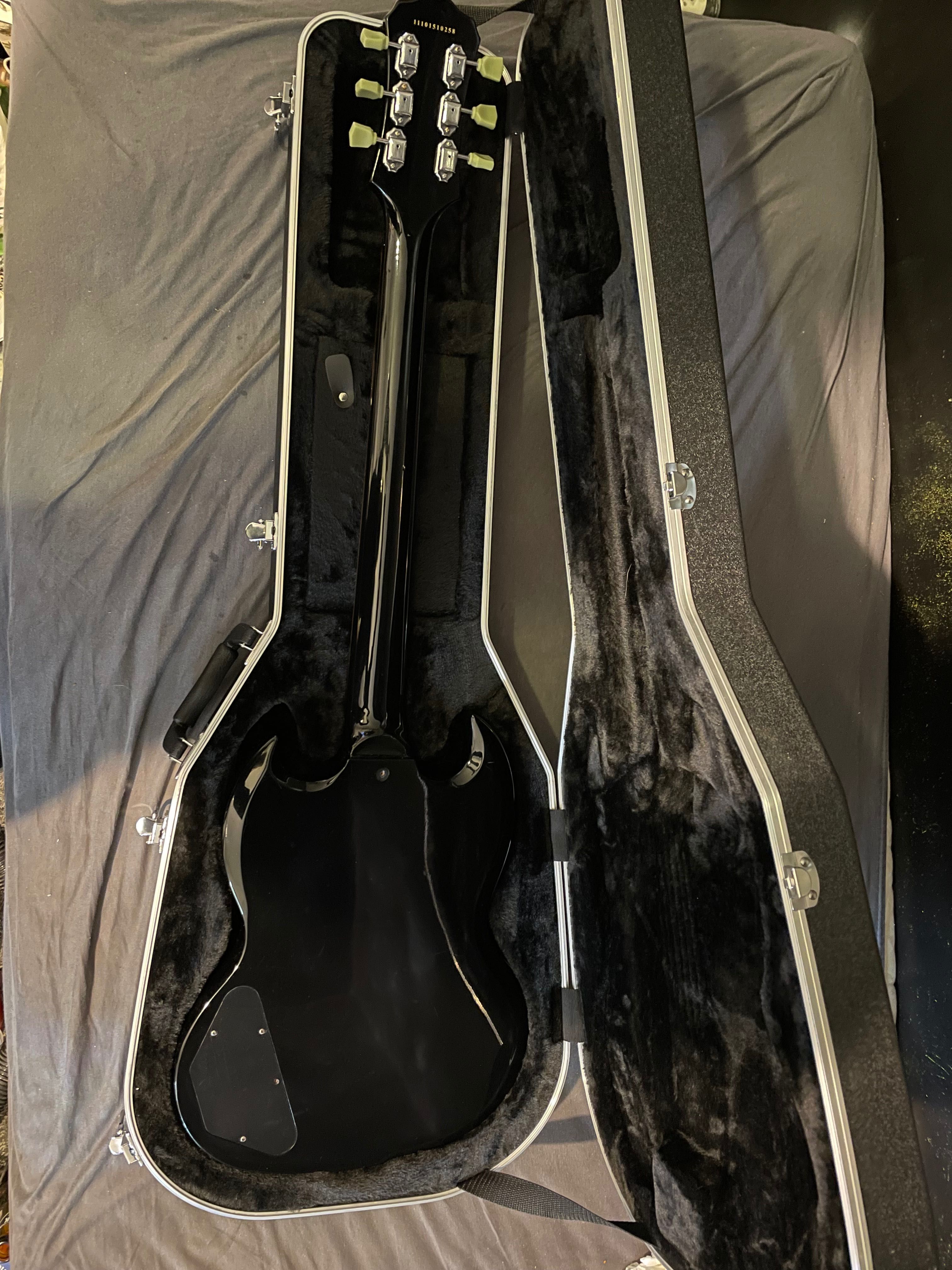 Epiphone sg pro z futerałem