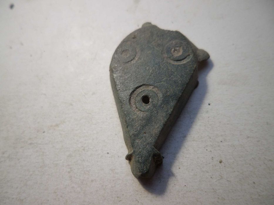 'Peça' antiga em Metal