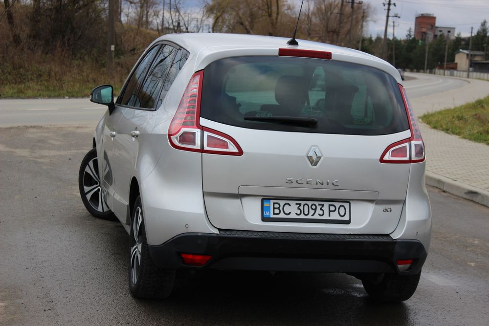 Рено Renault Scenic 3 1.9 Bose Edition