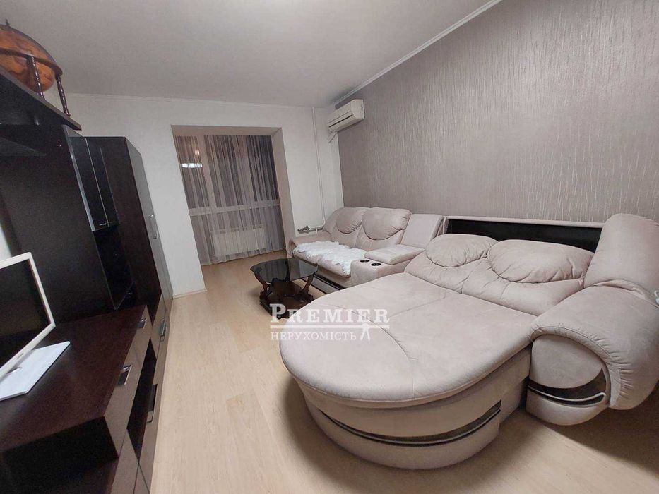 Продам квартиру з ремонтом на Заболотного