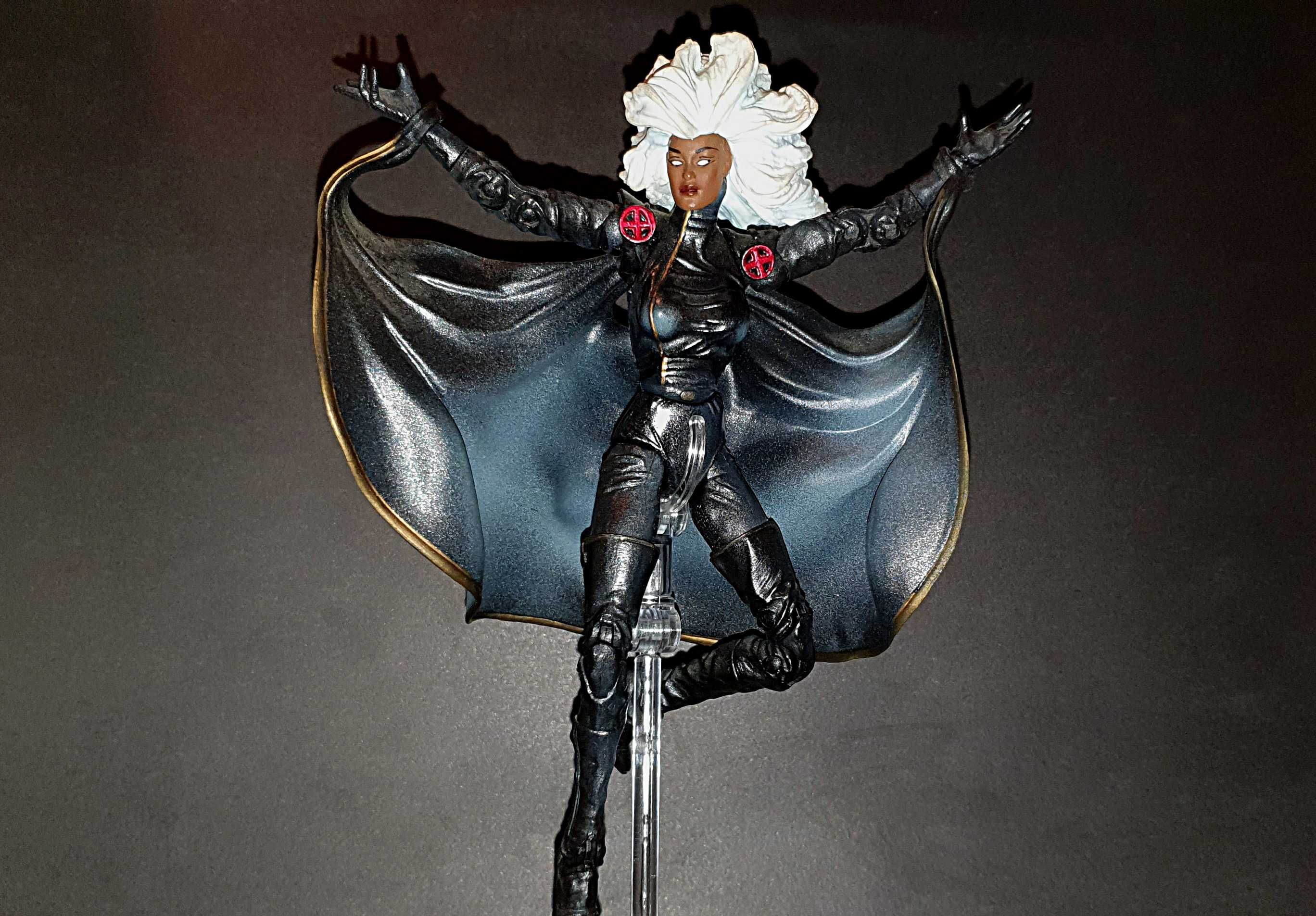 Marvel Legends Series 8 - Storm