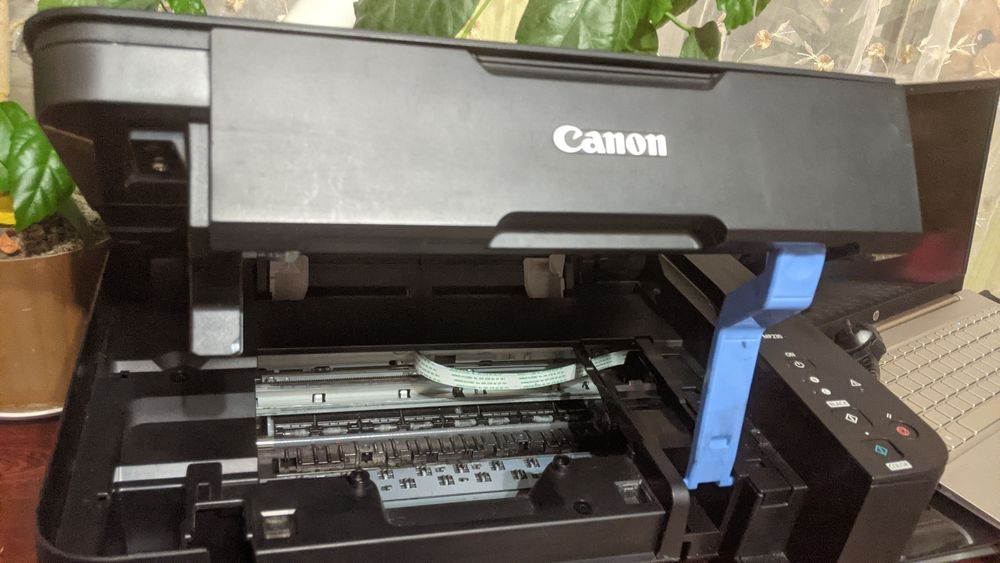 принтери сканери Canon