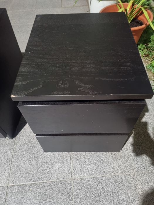 2 mesinhas de cabeceira IKEA