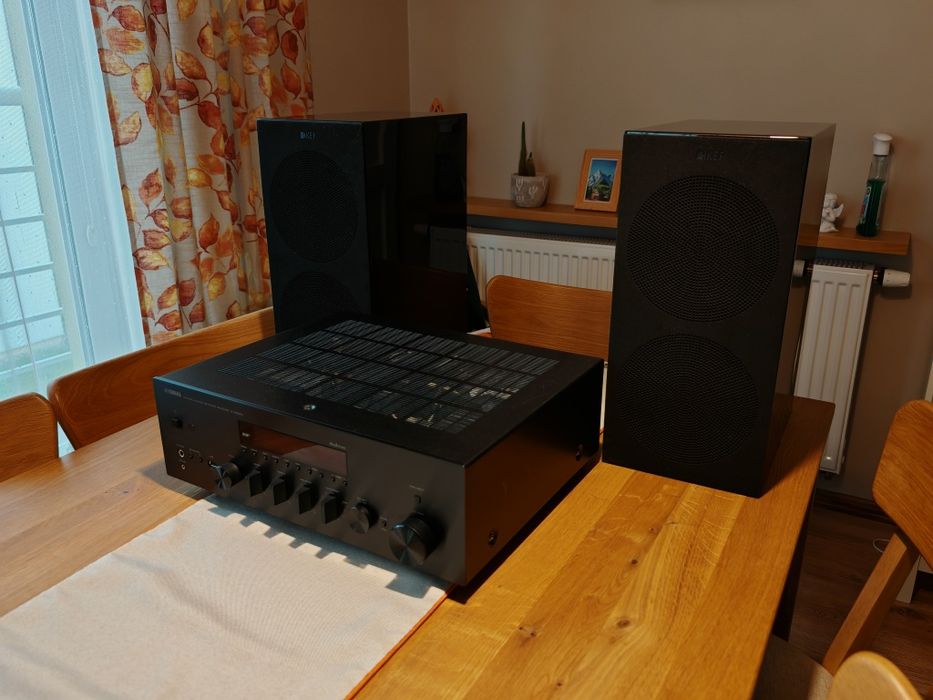 Amplituner Yamaha R-N803 D