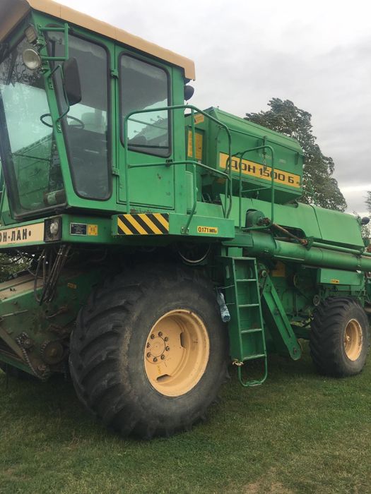 Комбайн Дон-1500Б