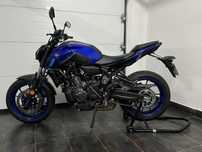 Yamaha MT07 azul
