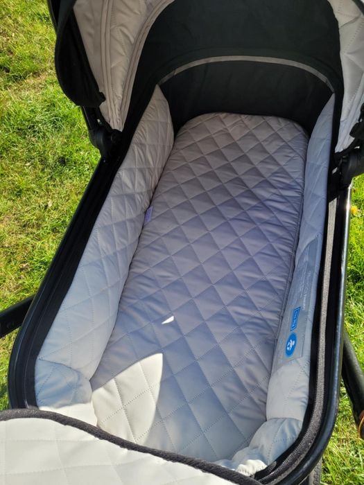 Wózek Venicci Tinum SE 3w1 Stylish Black