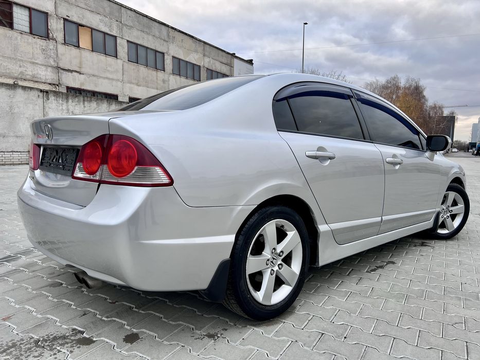 Honda Civic АВТОМАТ 1.8 ГАЗ/Бензин